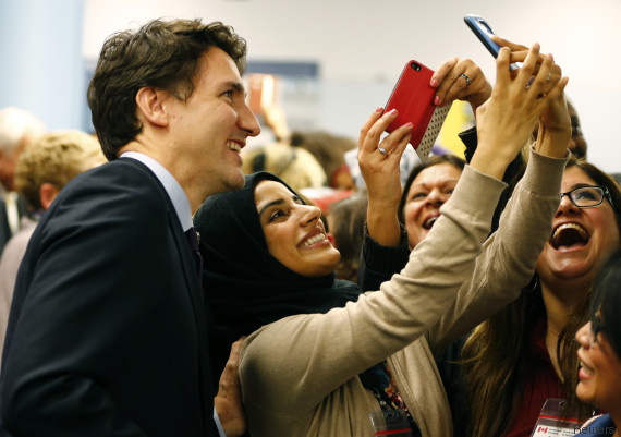 Le Canada aux urnes, l'avenir politique de Trudeau en jeu