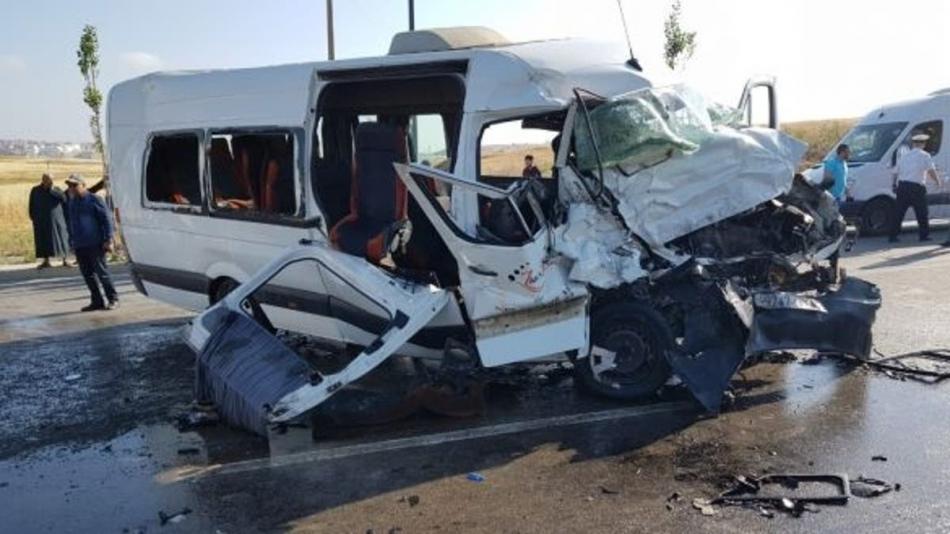 Dix morts et 42 blessés dans un accident de la route à l'ouest de l'Algérie