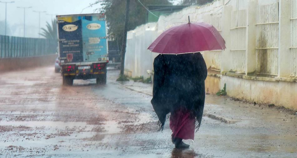 توقع انخفاض درجات الحرارة بالمغرب وأمطار نهاية الأسبوع