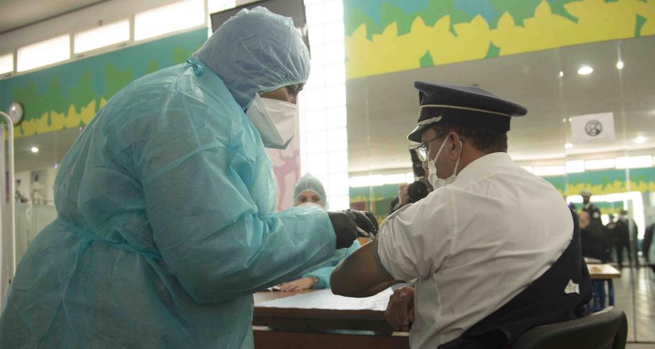 Vaccin anti-Covid-19 : les cadres de la Wilaya de Casablanca reçoivent la première dose
