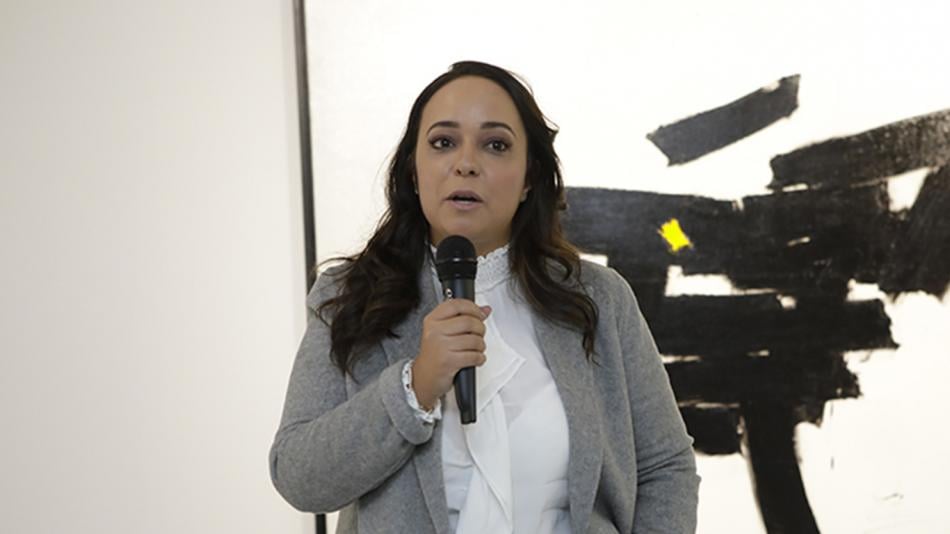 Imane Kendili parle de son livre "Les drogues expliquées à mes enfants"