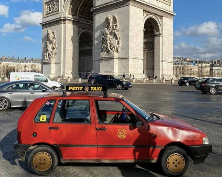 Taxi bidaoui à Paris: quand la musique se met au teasing 