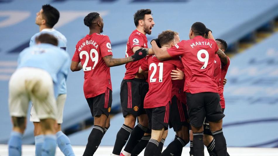 Premier League: le derby de Manchester penche pour les Rouges 