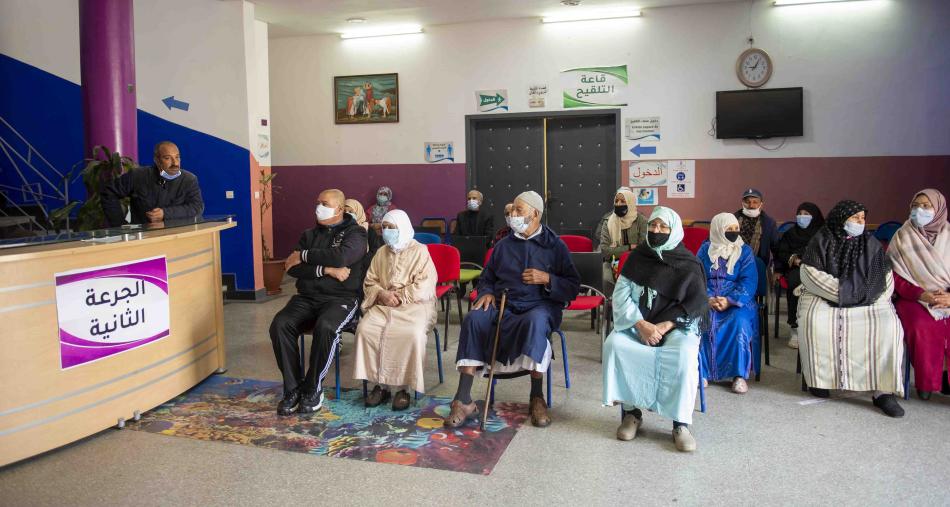 "كورونا".. هل تؤثر أزمة اللقاحات العالمية على حملة التطعيم بالمغرب؟