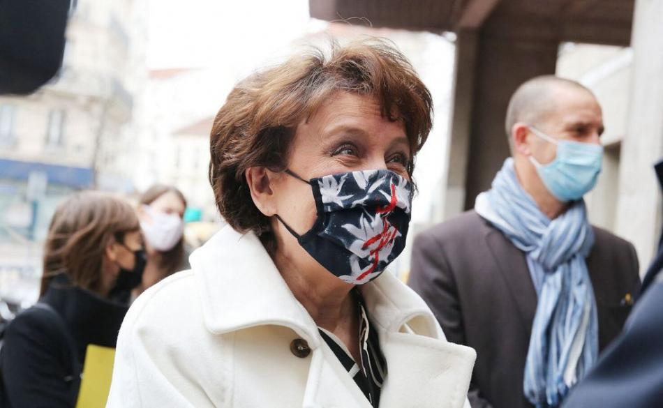 France : positive à la Covid-19, Roselyne Bachelot hospitalisée
