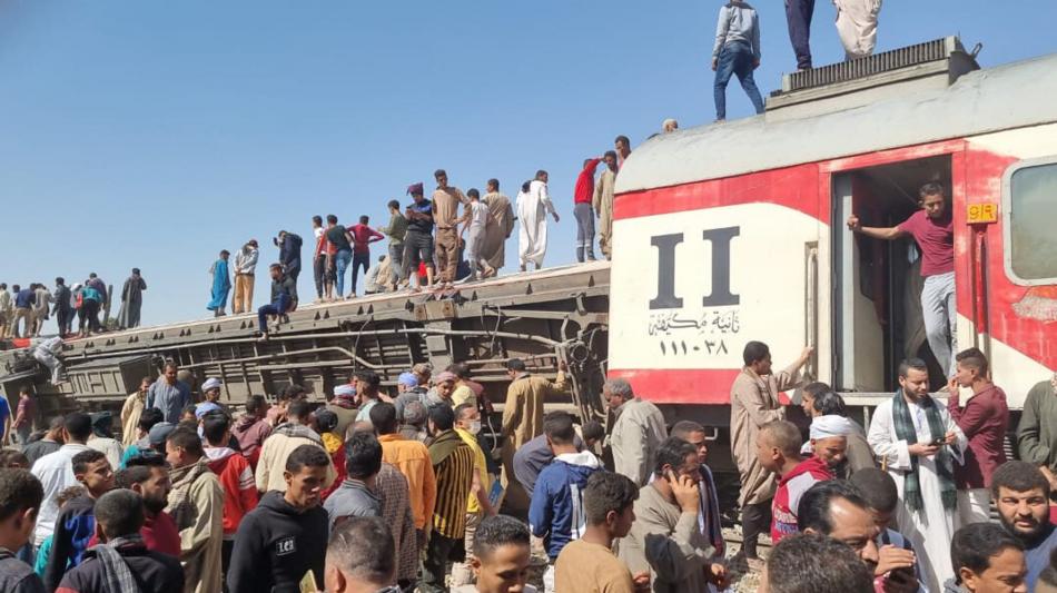 Accident de train en Égypte: le conducteur n'était pas à son poste