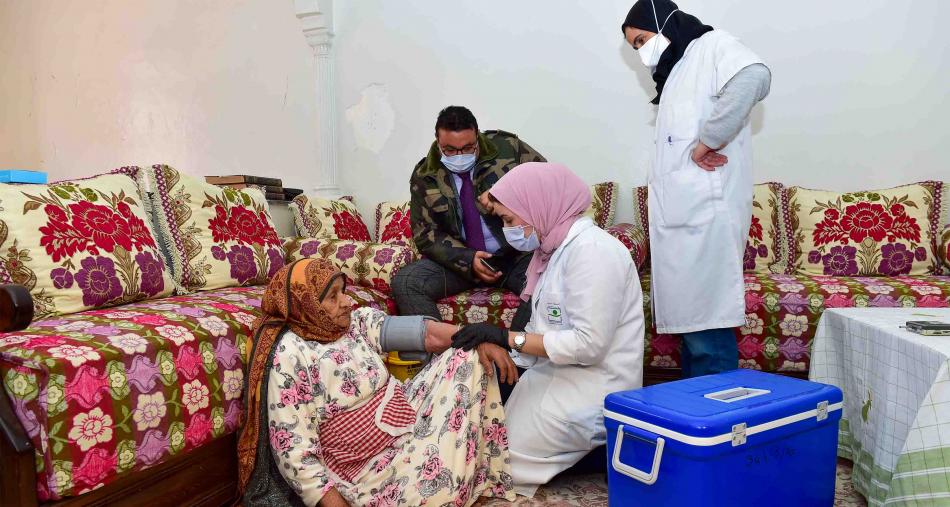 Campagne de vaccination : le Point met en avant l'expérience marocaine
