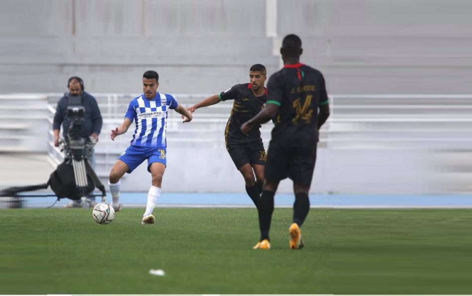 Foot : l'AS FAR vainqueur à Tanger, le HUSA bat le RCOZ