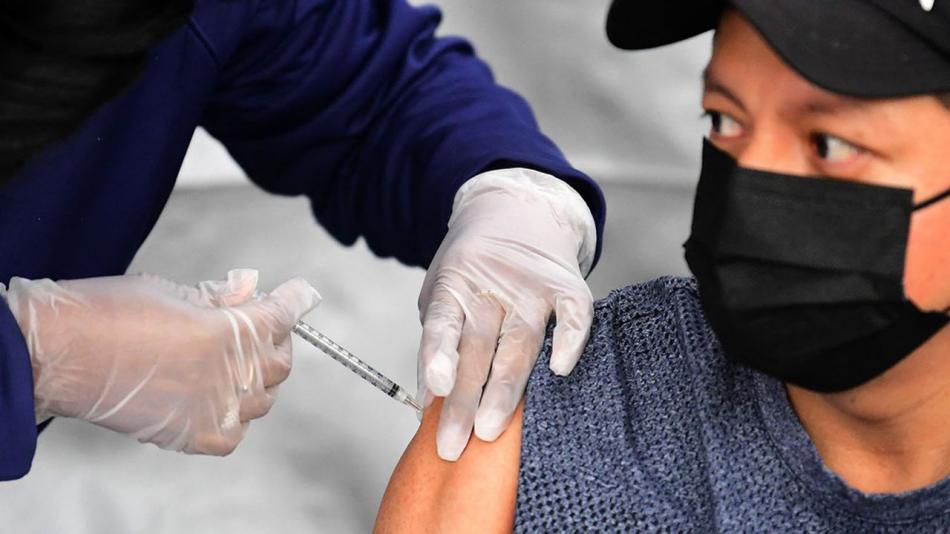 Covid-19: les États-Unis en passe de recommander une 3ème dose de vaccins pour tous