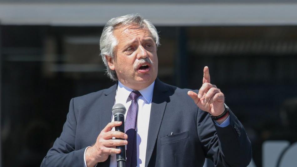 Vacciné, le Président argentin testé positif à la Covid-19