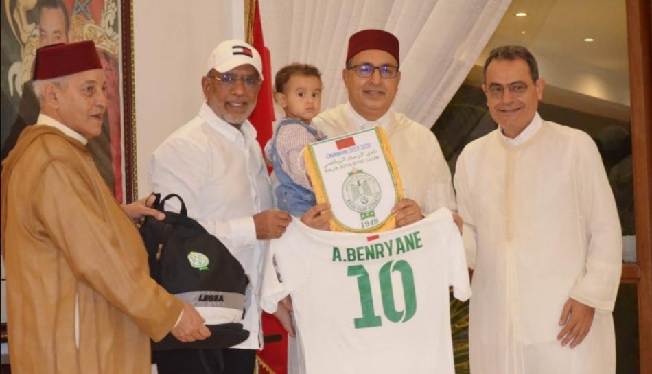 تنزانيا.. سفير المغرب يحتفي بالرجاء الرياضي    