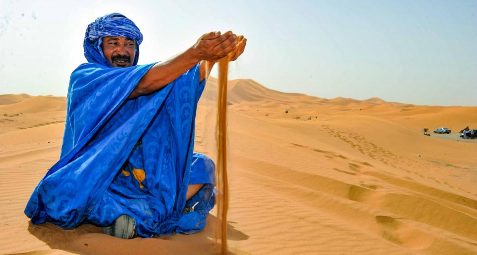 موسم طانطان ... توقيع اتفاقية شراكة لتنظيم جائزة الأدب والدراسات الحسانية