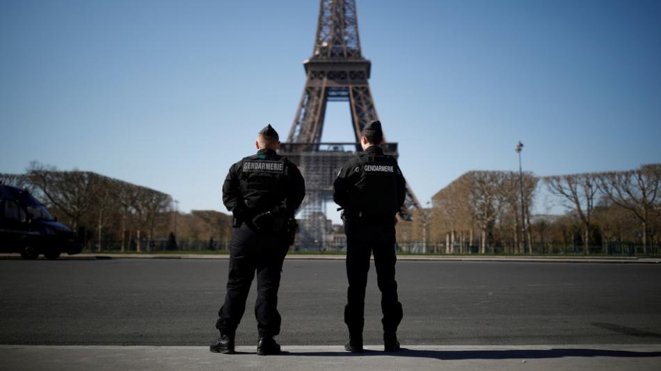 France: le gouvernement n'exclut pas d'"aller au-delà" des mesures en vigueur