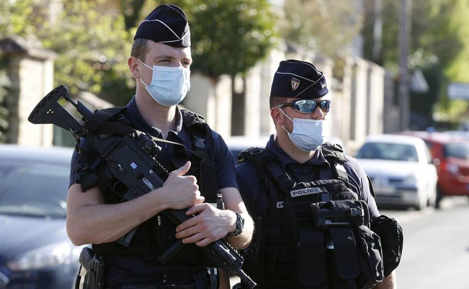 L'Espagne réduit la quarantaine pour les cas positifs de Covid-19