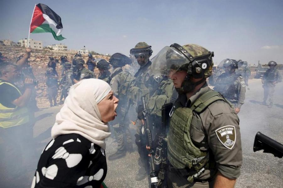 الأمم المتحدة : طرد الفلسطينيين من القدس الشرقية قد يشكل "جريمة حرب"             