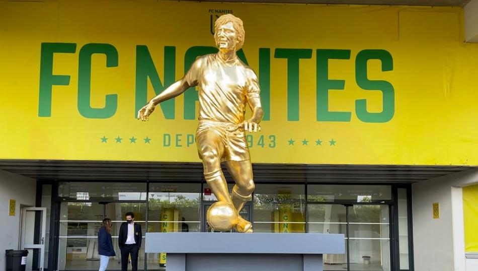 La statue d'Henri Michel inaugurée à Nantes