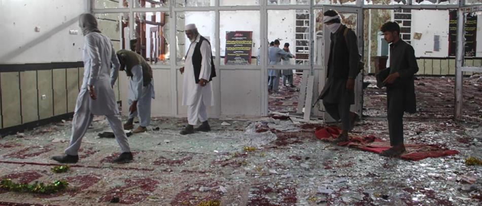 مقتل 12 شخصا إثر انفجار بمسجد في كابول