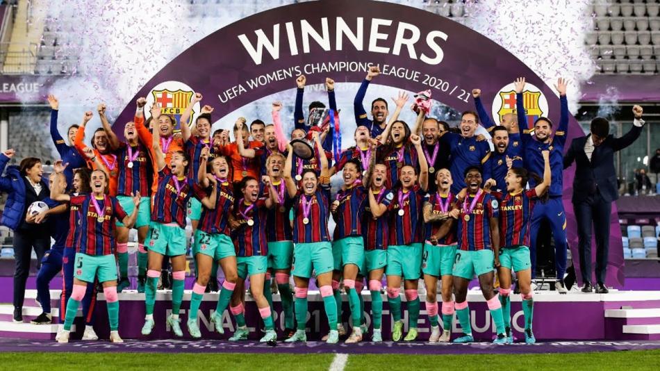 بطلات أوروبا.. برشلونة أول فريق إسباني يحرز اللقب 