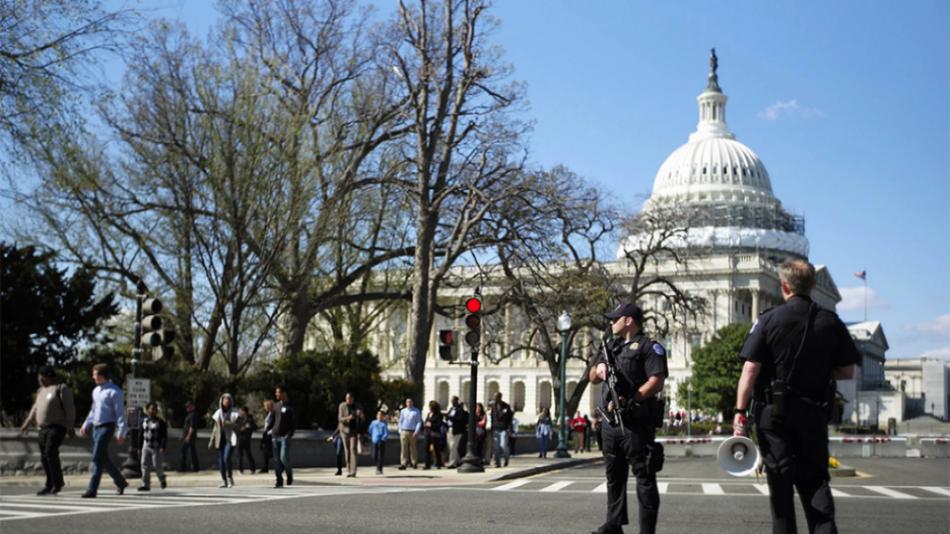 Au coeur de l'enquête sur l'assaut du Capitole, un allié de Trump menacé de poursuites 