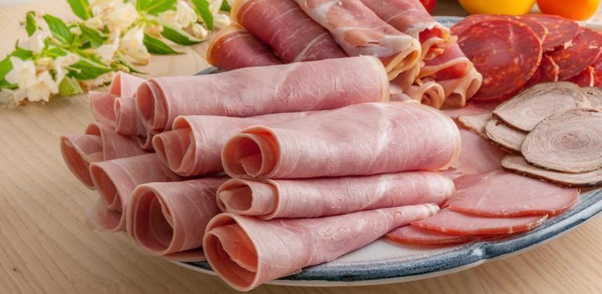 Charcuterie: la santé des Marocains est-elle en danger?