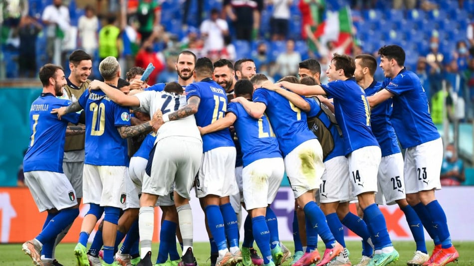 الأورو .. إيطاليا تتأهل لربع النهائي