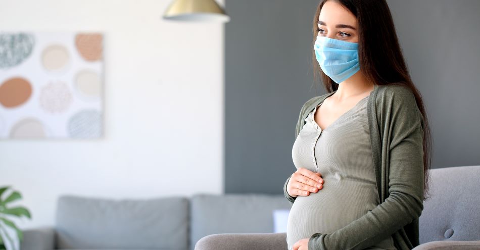 حمضي: تلقيح النساء الحوامل يحميهن من مضاعفات كوفيد