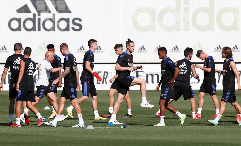 ريال مدريد .. إصابة 4 لاعبين جدد بفيروس كورونا
