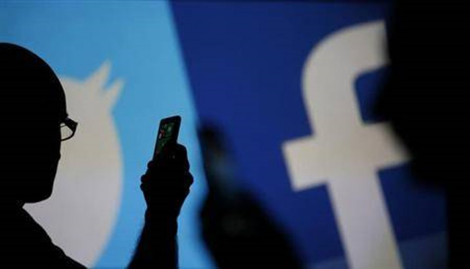 فيسبوك وتويتر يواجهان معضلة مع طالبان