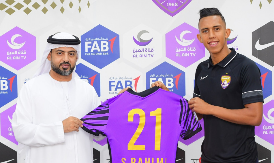 مسؤول إماراتي: رحيمي فضل العين على فرق أوروبية  