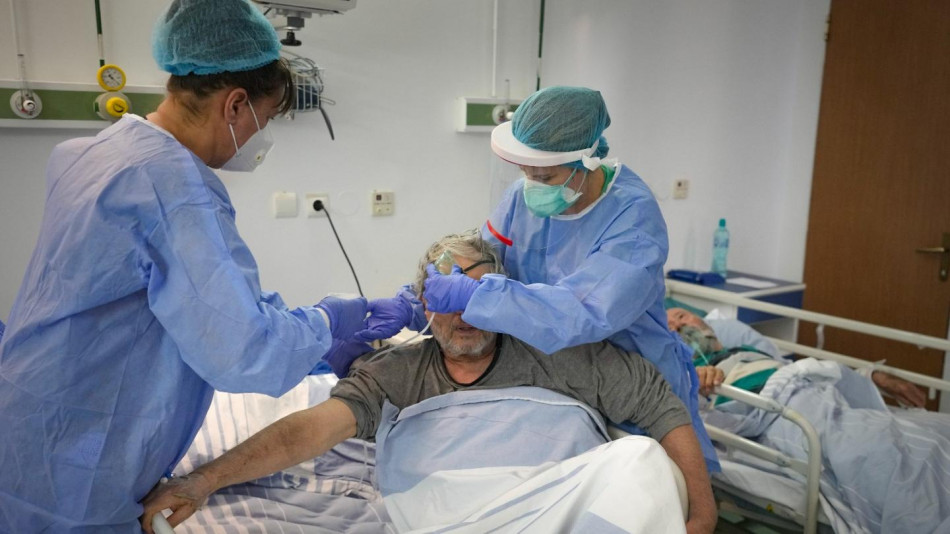 النمسا تفرض الحجر على غير الملقحين