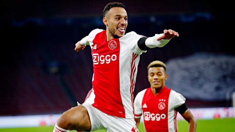 Mazraoui sur les radars du Real Madrid 