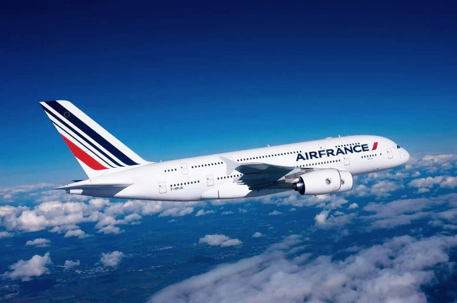 الخطوط الجوية الفرنسية تعزز رحلاتها إلى المغرب قبل إغلاق الحدود