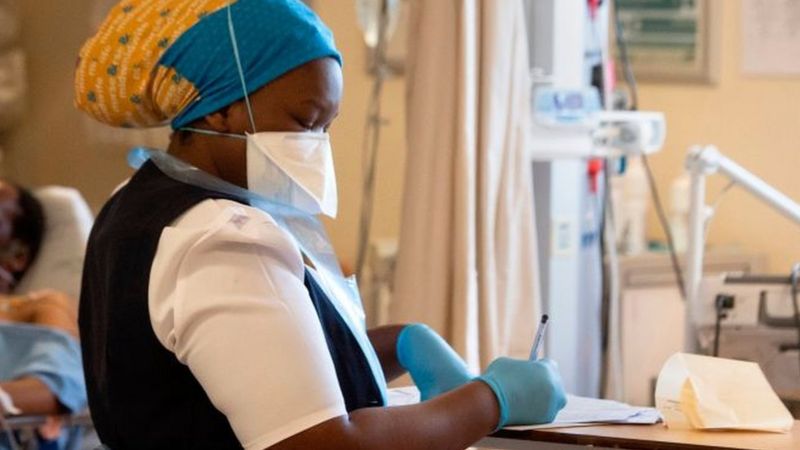 Afrique du Sud/Omicron: plus de 100 enfants de moins de 4 ans hospitalisés