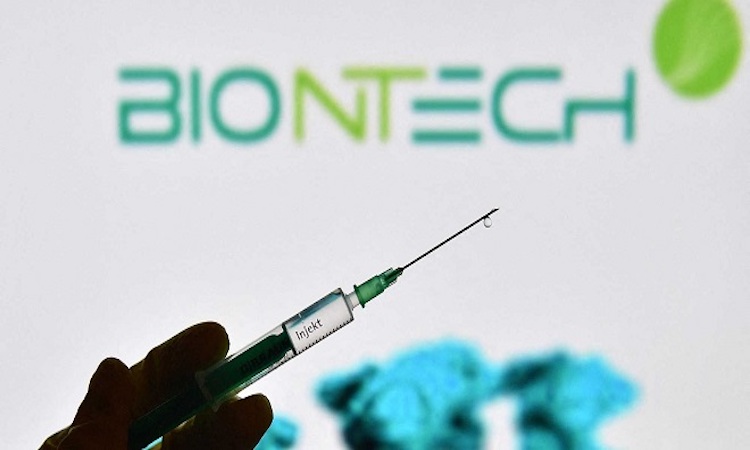 BioNTech estime pouvoir adapter rapidement son vaccin contre le variant Omicron