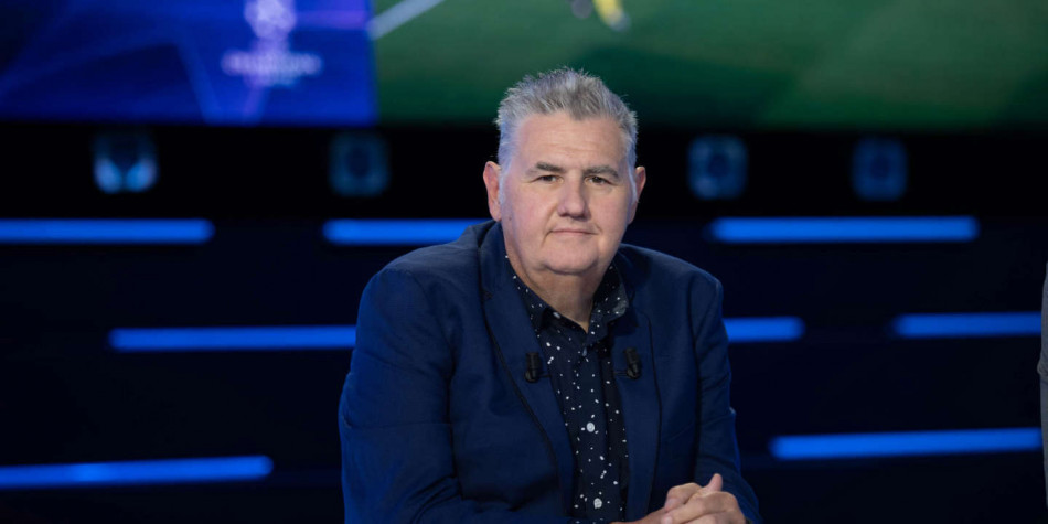 Accusé d'agression sexuelle, Pierre Ménès placé en garde à vue