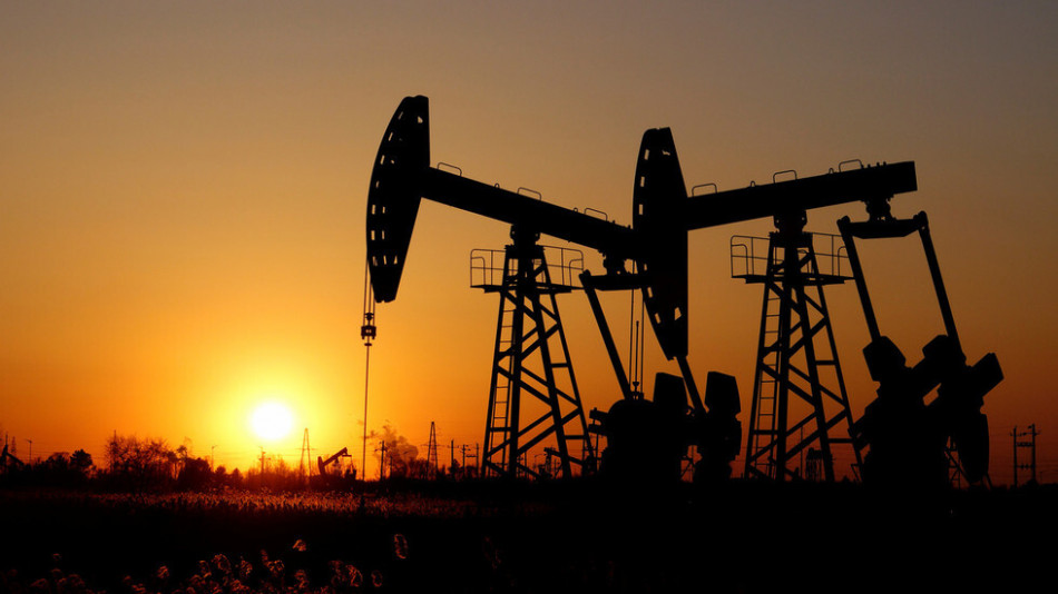 النفط ..  للمرة الأولى خام برنت دون 100 دولار  منذ أبريل