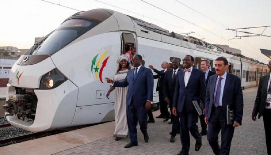 السنغال تدشن قطارا إقليميا سريعا