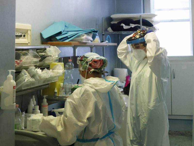 Un premier cas d'infection double à la Covid-19 et la grippe enregistré en Israël 