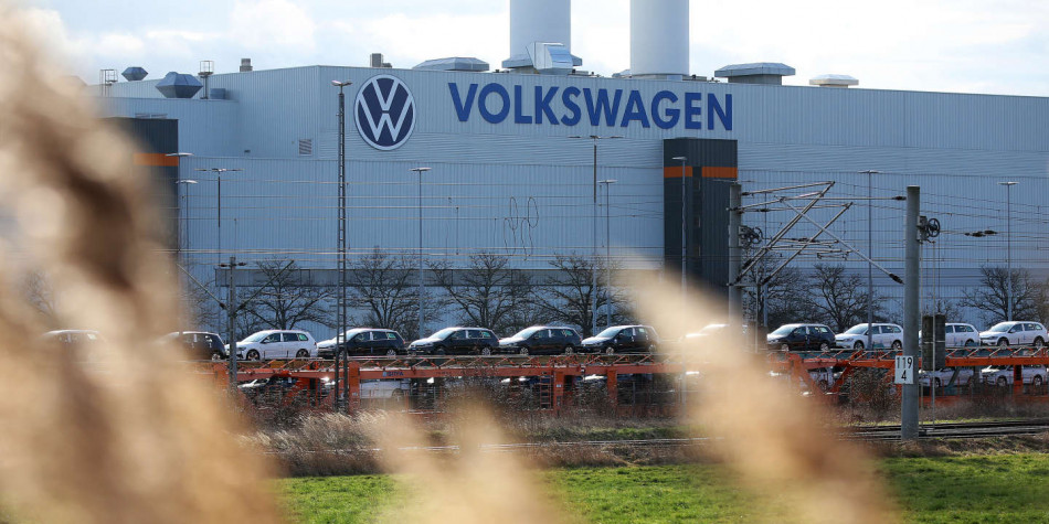 Covid: suspension de l'activité de deux usines de Volkswagen en Chine