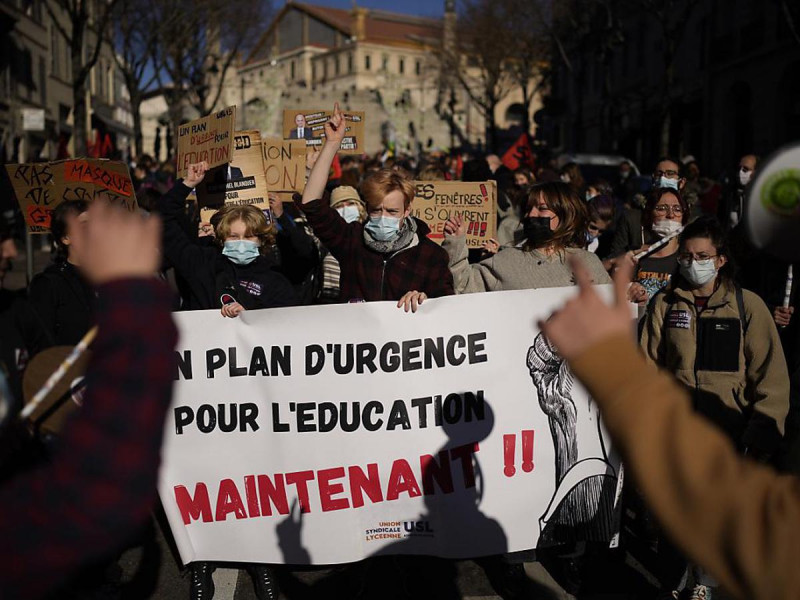 À trois mois de la présidentielle, les enseignants expriment leur colère