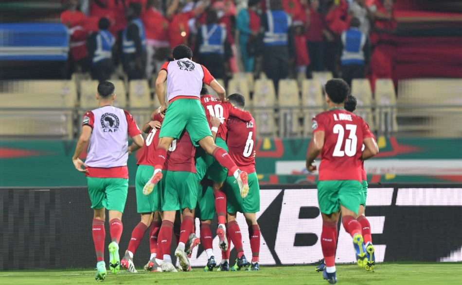 الكان .. سفراء يهنئون الأسود 