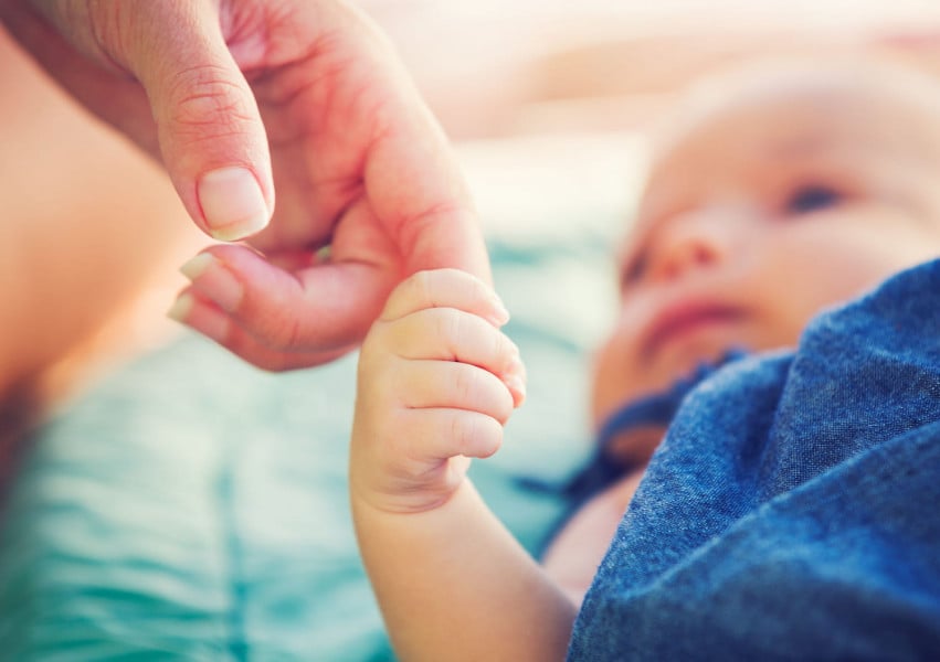 Etude: l'aide financière aux mères permettrait un meilleur développement cérébral des nourrissons