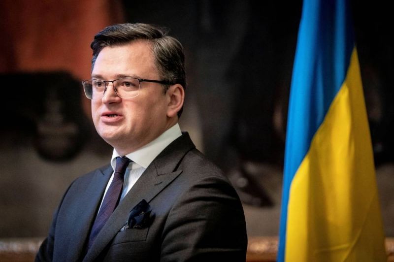 L'Ukraine appelle la Russie à retirer ses troupes de la frontière et à dialoguer