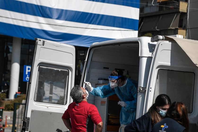 Le test n'est plus obligatoire en Grèce pour les vaccinés européens