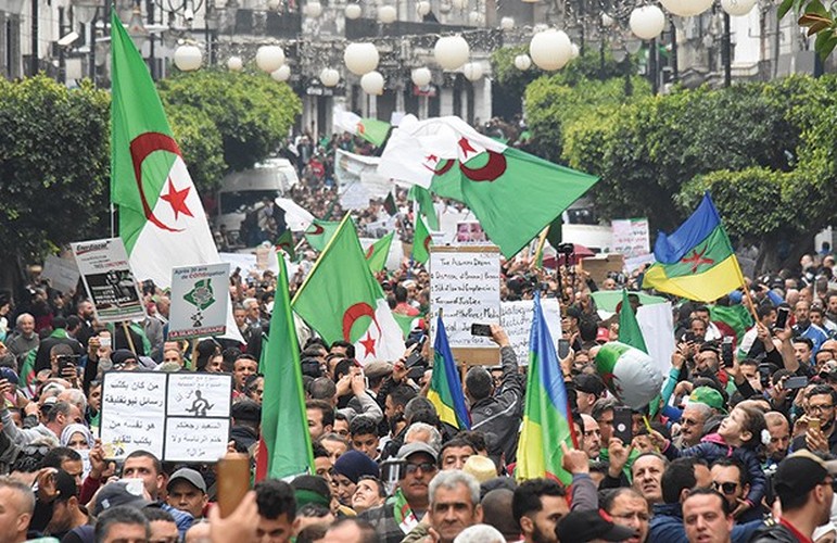 "Dégradation permanente" des droits humains en Algérie (ONG)