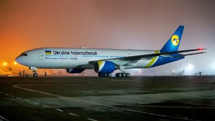 L'Ukraine promet de garder ouvert son espace aérien