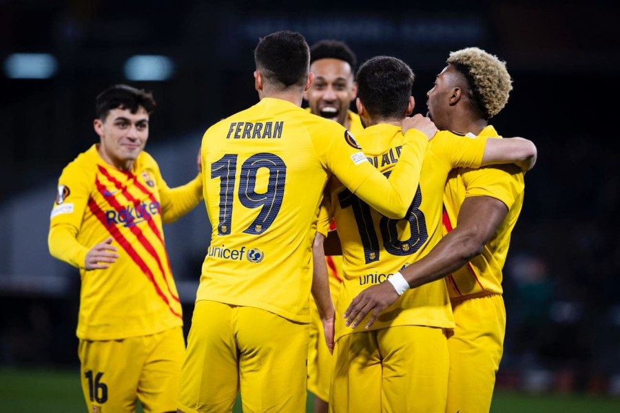 C3: Barcelone donne la leçon à Naples (4-2) et file en 8e