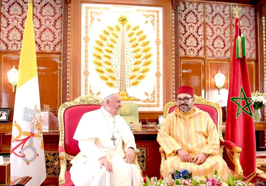 Le Pape François exprime sa profonde considération à SM le Roi