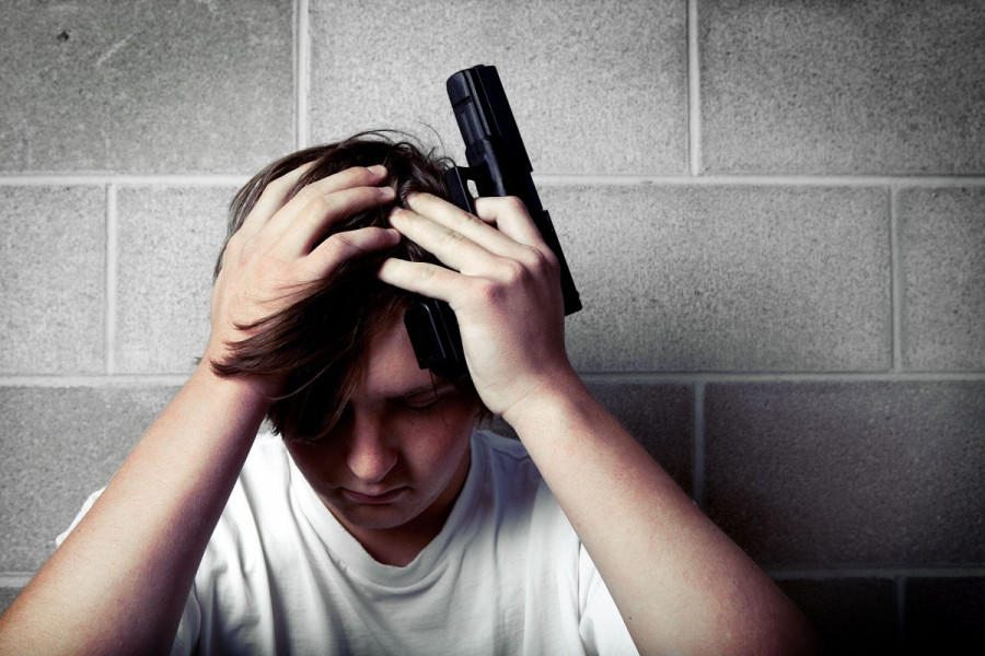 Un Américain de 3 ans joue avec une arme et tue sa mère