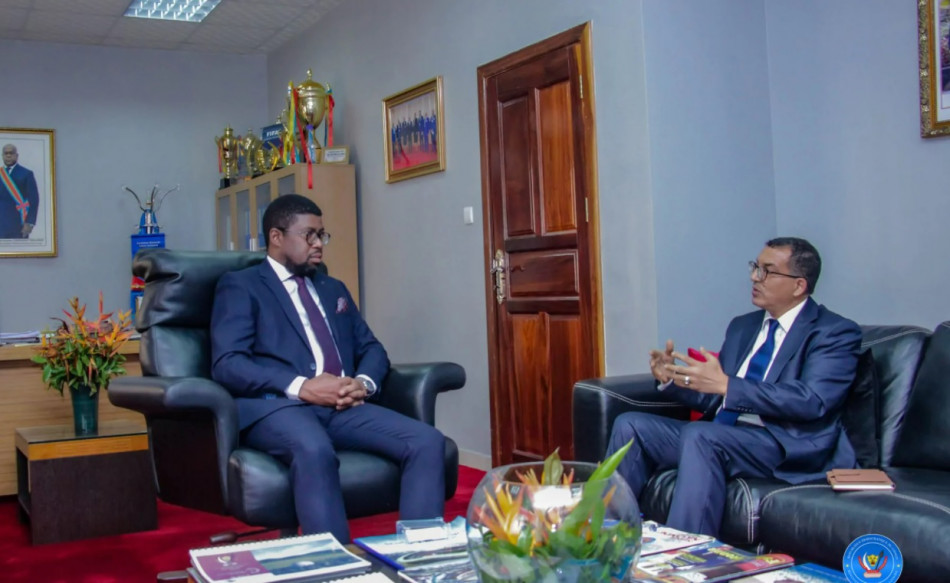 سفير المغرب يرتب لمباراة الأسود والكونغو 